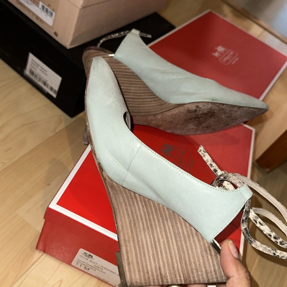 Trending pointy toe wedge!! - Picture 8 of 11